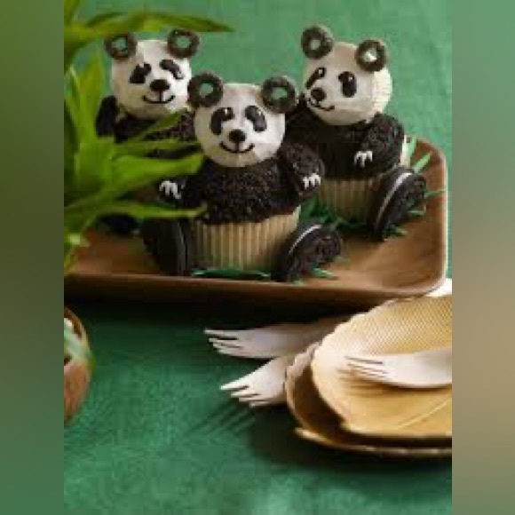 🍪 CUPCAKES, COOKIES & PIES, OH MY! BOOK 🍪 - Picture 5 of 5